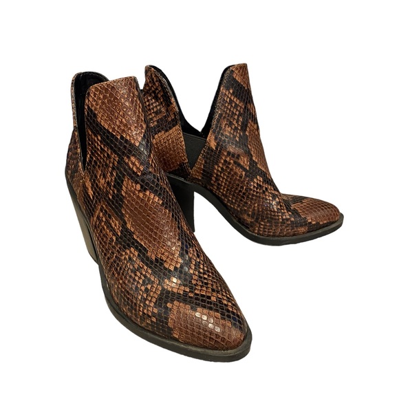 Steve Madden Alyse Snakeskin Chunky Booties 6 - Picture 2 of 8